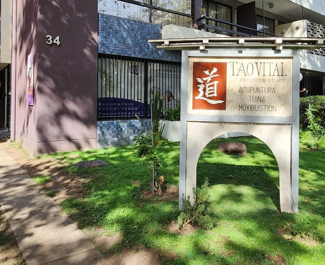 Fachada de la sede Santiago de TaoVital.